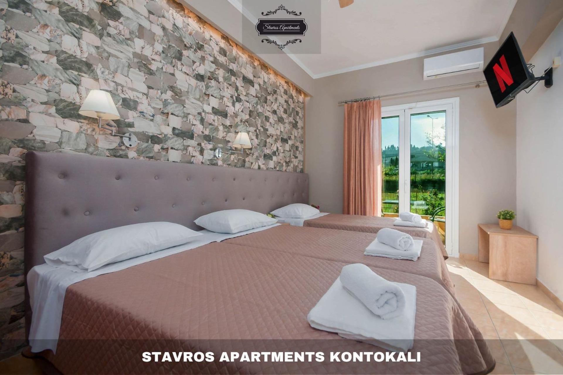 Stavros Apartments Kontokali Next To Gouvia Marina Bagian luar foto